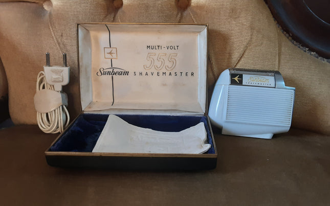 Rasoio anni 70 - Phillips Sunbeam Multivolt Shavemaster - Funzionante - USA - Custodia e cavo - Triple Deluxe 555 - Vintage