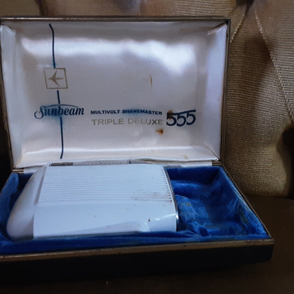 Rasoio anni 70 - Phillips Sunbeam Multivolt Shavemaster - Funzionante - USA - Custodia e cavo - Triple Deluxe 555 - Vintage