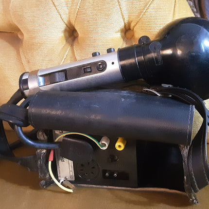 Flash Multiblitz Vintage con valigetta e torcia. Ottima per Collezionista, Appassionati  o pezzi ricambio