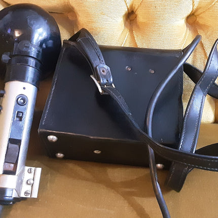 Flash Multiblitz Vintage con valigetta e torcia. Ottima per Collezionista, Appassionati  o pezzi ricambio