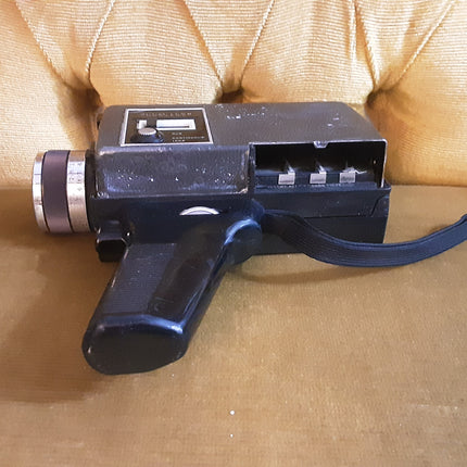 KODAK Instamatic M18 Fotocamera a pellicola, chiave filtro 1967 - Made in Rochester - NY - USA - By Eastmam Kodak co - Per Collezionista o per pezzi ricambio