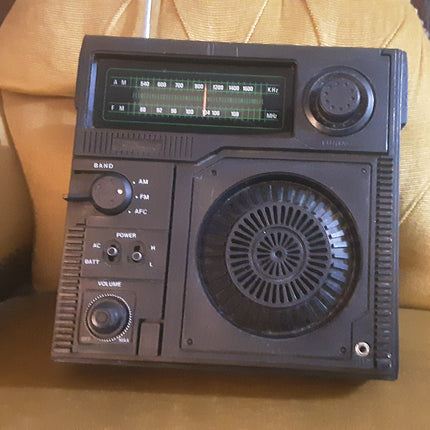 Radio Brattsonic MP330 - Vintage - bande AM, PB1, FM, AIR e PB2 - no funzionante - ideale per collezzionisti o pezzi ricambio