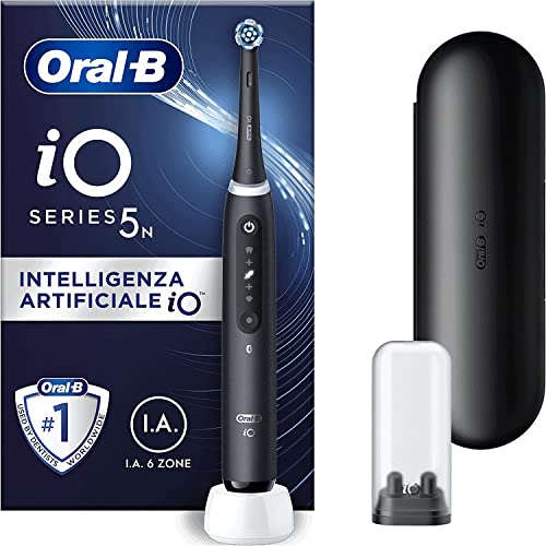 Oral-B Spazzolino Elettrico Ricaricabile iO 5N, Sensore di Pressione, Intelligenza Artificiale, 5 Modalità di Spazzolamento, 1 Testina, 1 Spazzolino, 1 Custodia da Viaggio, Nero, Idea Regalo